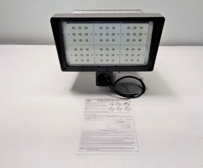 Atlas Alpha Series 162W LED Power Flood Pro Light Fixture PFXL162LEDS