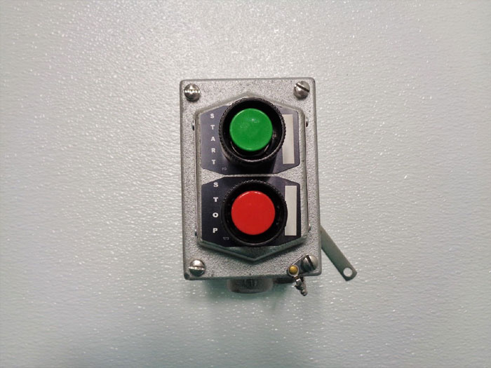 Cooper Crouse-Hinds Push Button Station EDS215