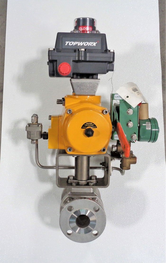 Kitz 1.5" 150# Full-Port Ball Valve, CF8M, #150UTDZM-FS w/ Field Q Actuator