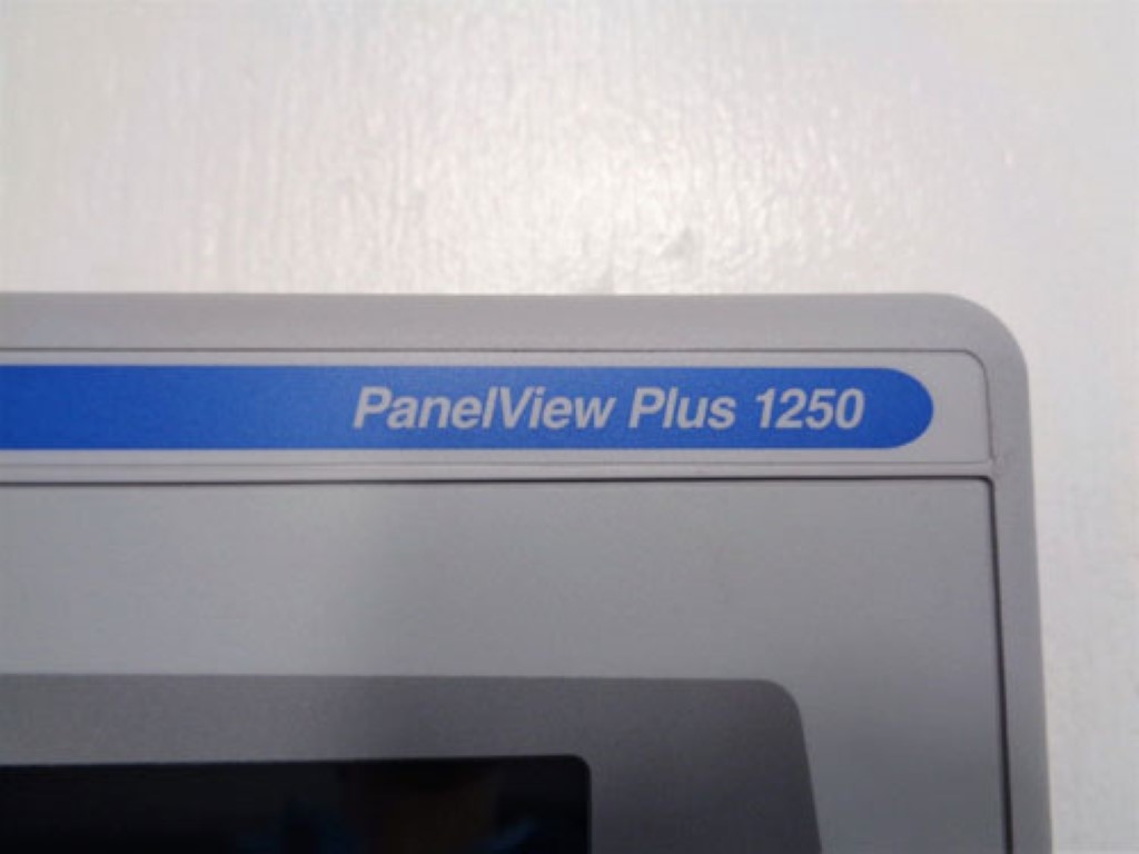 Allen Bradley 1250 Panelview Plus Display 2711P-T12C4D8 w/Logic Module 2711PRP8D