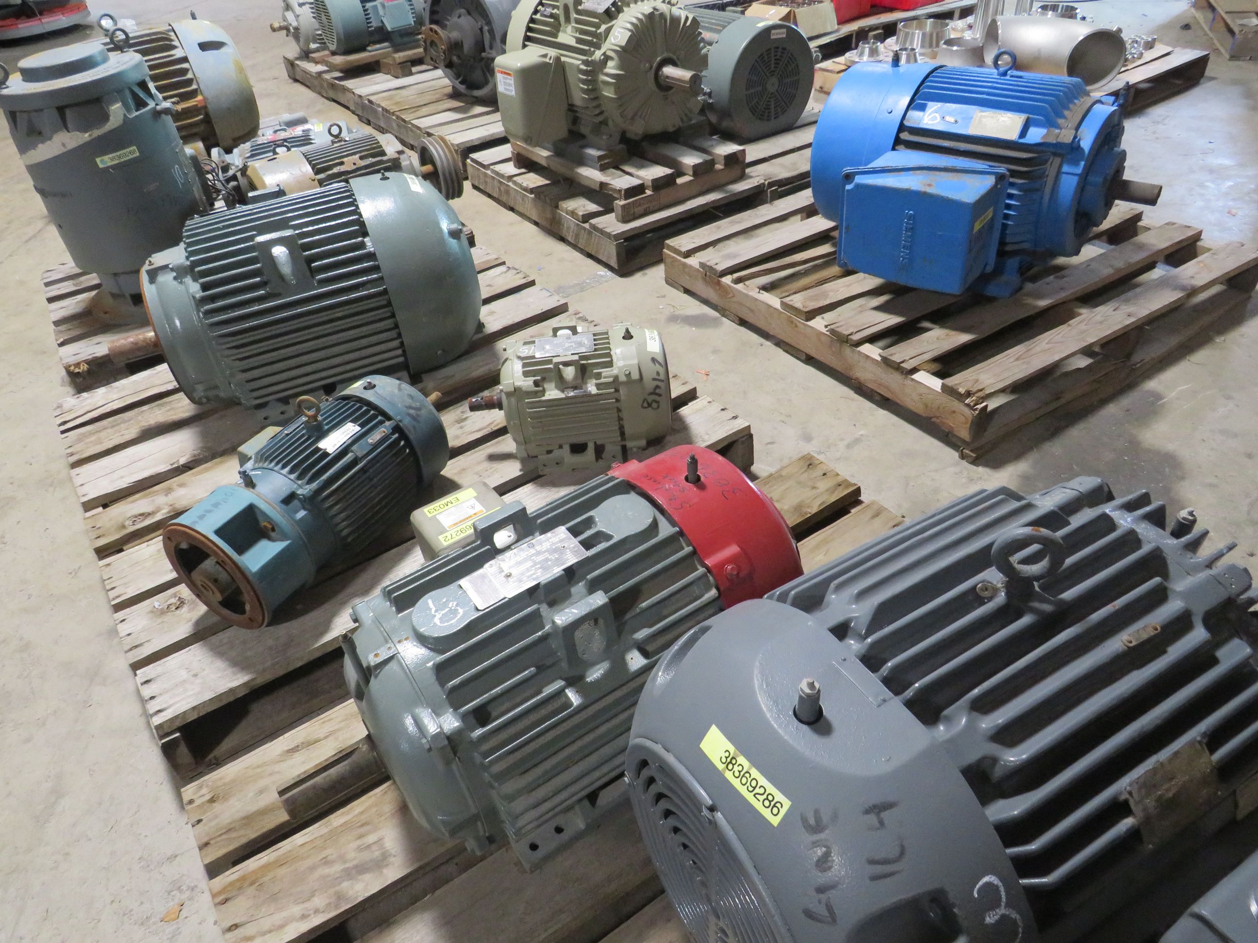 SLE 17-028 Pipeline Valves & Equipment Sale